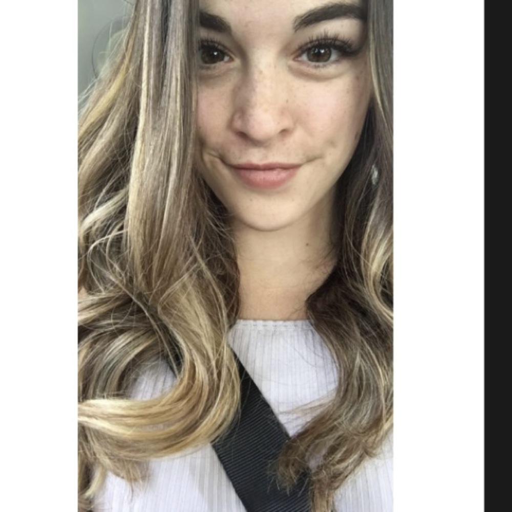Meet your Posher, Cassie